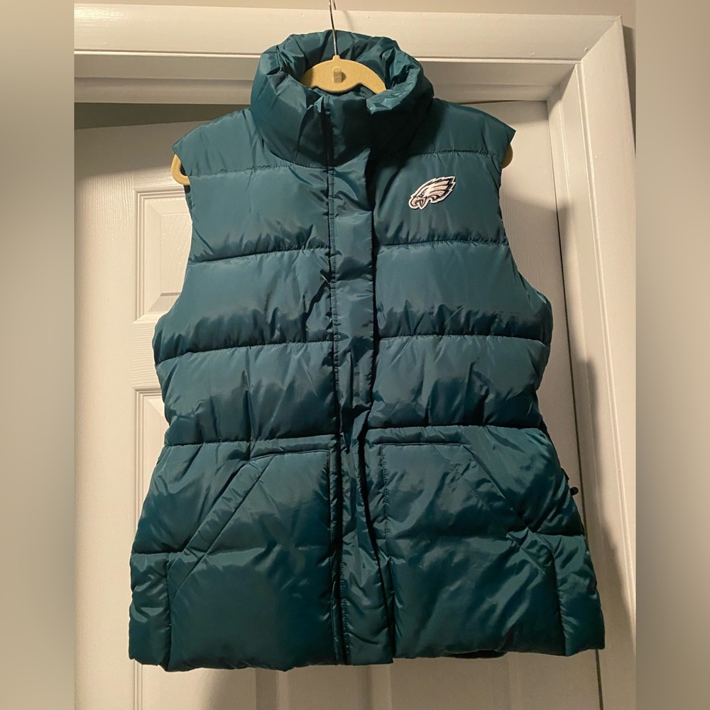 NWOT - WEAR by Erin Andrews Women’s Puffer Vest - Philadelphia Eagles